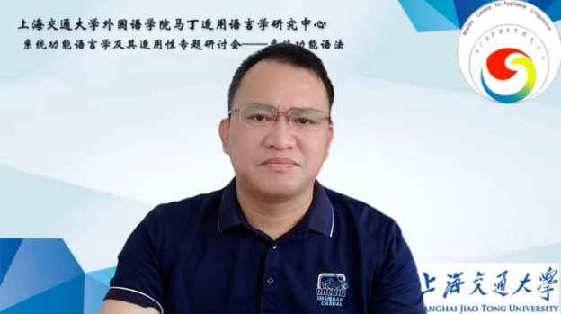 A person wearing glassesDescription automatically generated with medium confidence